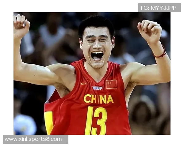 姚明与詹姆斯的巅峰对决：篮球巨星的传奇之路与影响力解析